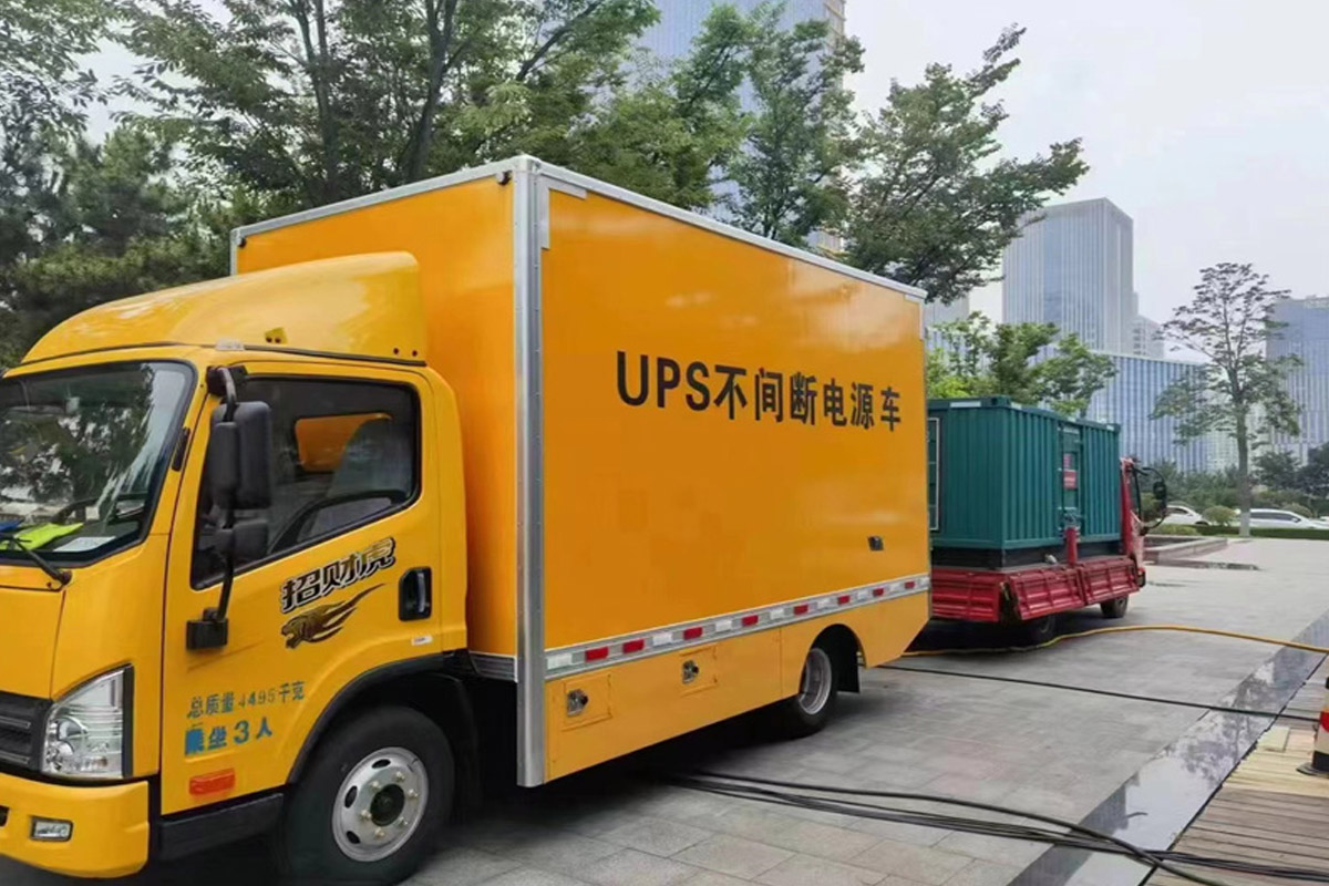 龙陵发电机租赁施工现场