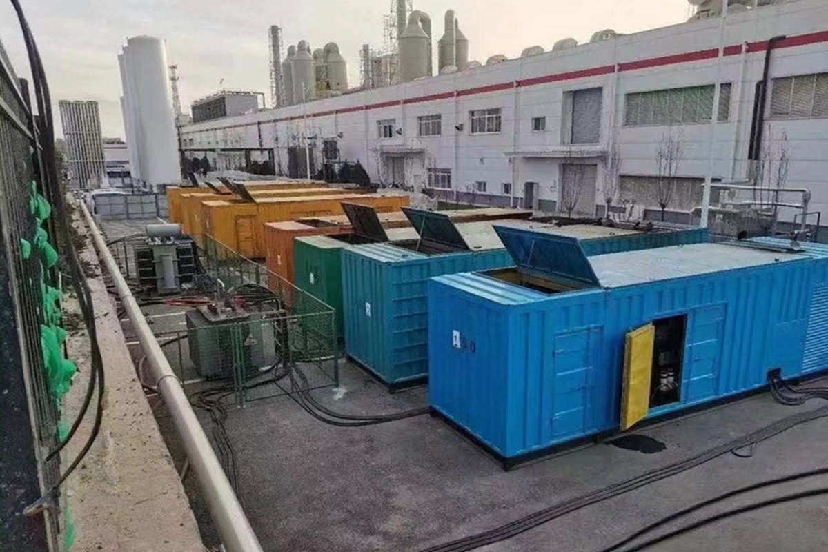 龙陵发电机租赁施工现场